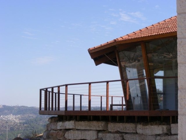 שורש - ירוק בהר