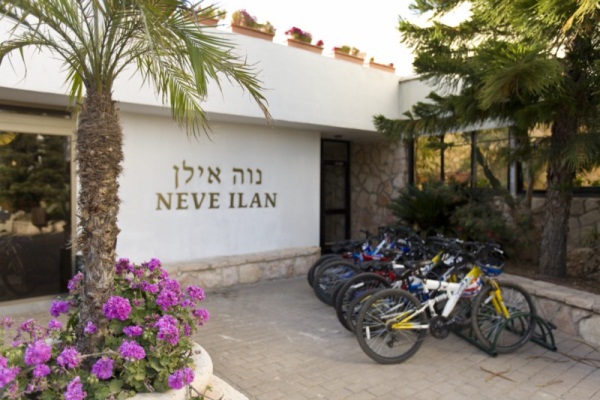 נווה אילן מרשת סי הוטלס