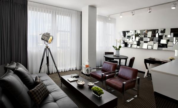 Alexander Hotel
