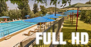 בקרבת המלון בריכת שחיה מחוממת ובריכת פעוטות (הבריכה פתוחה בין שבועות לסוכות)
לאוהבי הספורט - מגרשי טניס וכדורסל.