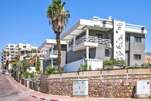 מלון ריץ’ קלאסיק סוויטס